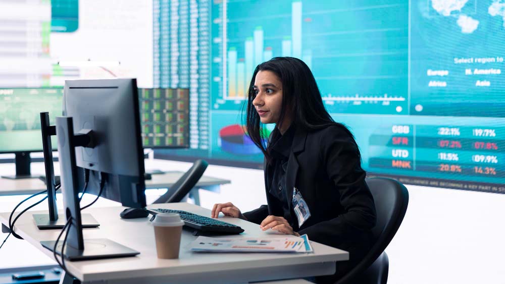 Can AI Replace Human Cybersecurity Analysts? The Truth About AI in Cyber Defense