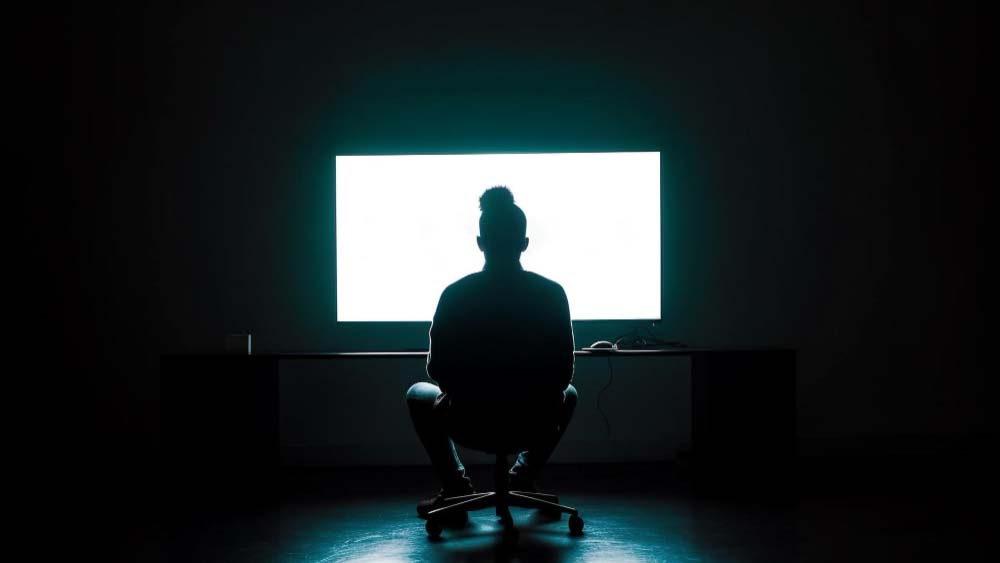 The Dangers of Shadow IT: How Unapproved Devices Threaten Your Network